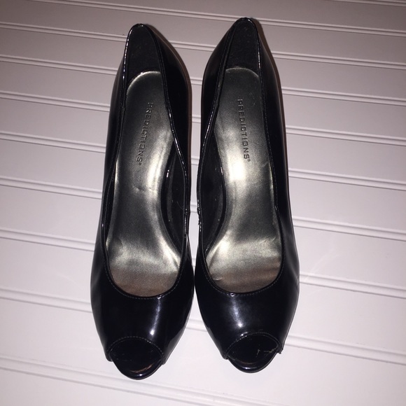 Predictions Patent Leather Peep Toe Heels Black 7 - Picture 2 of 7